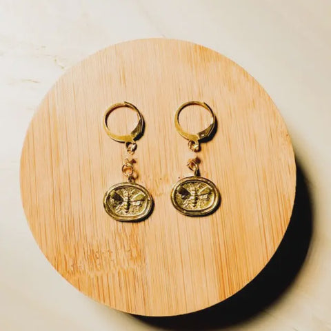 Bee Waxseal Gemstone Earring