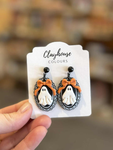 Ghost Frame With Bow Earrings