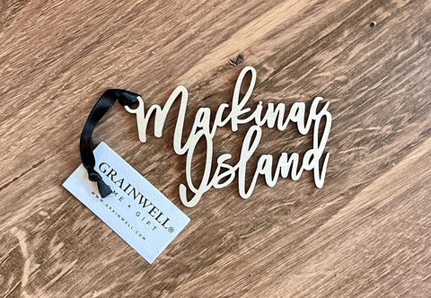Mackinac Island Floating Script Ornament Gift Tag